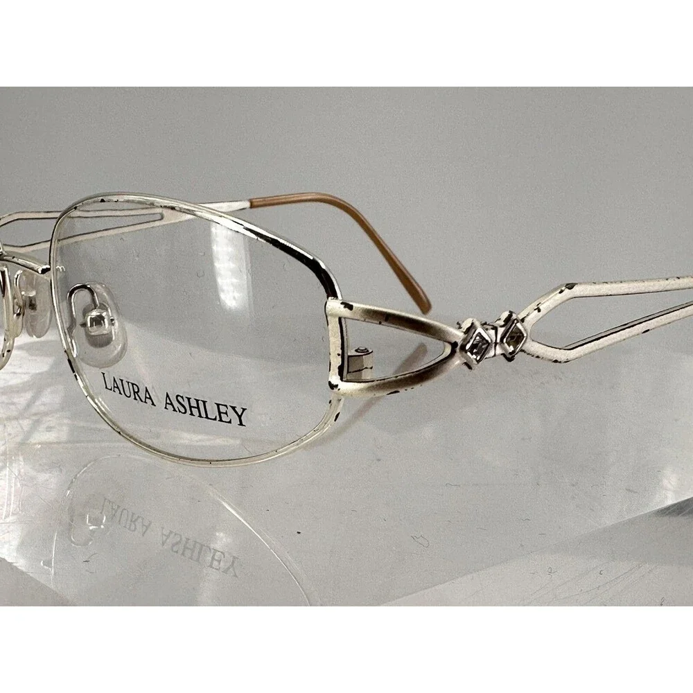 Laura Ashley laura ashley